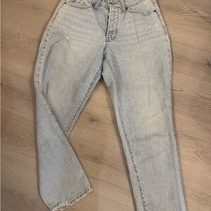 Old Navy Women's Light Gray Straight Leg Jeans
